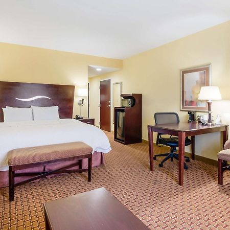 Hampton Inn Galax Bagian luar foto