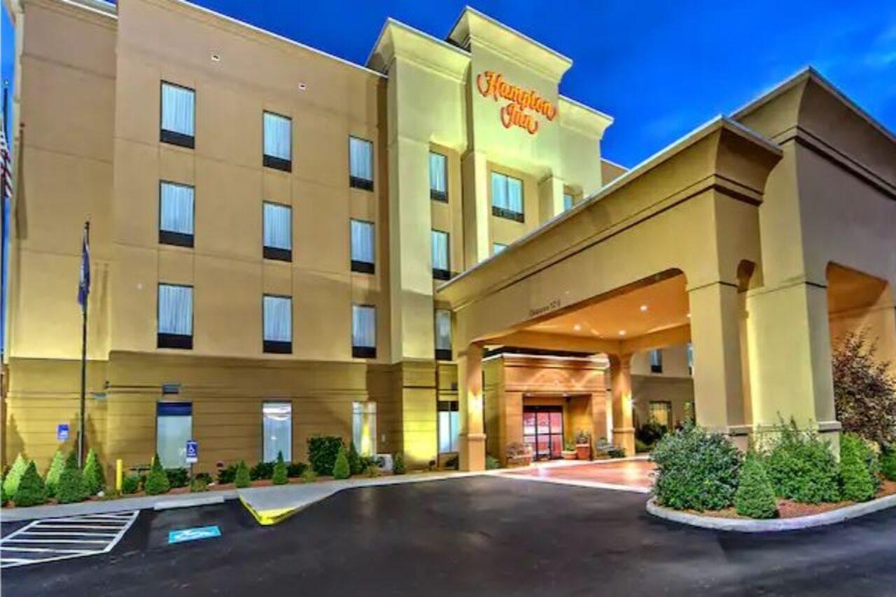 Hampton Inn Galax Bagian luar foto