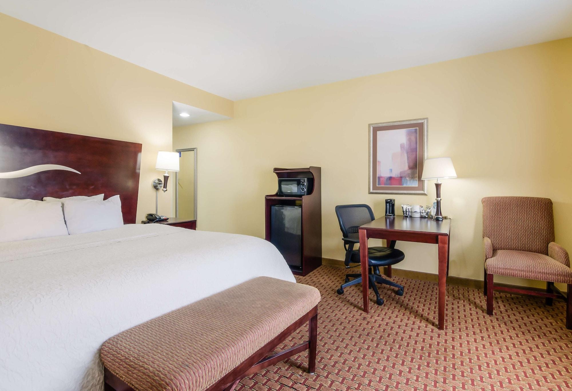 Hampton Inn Galax Bagian luar foto