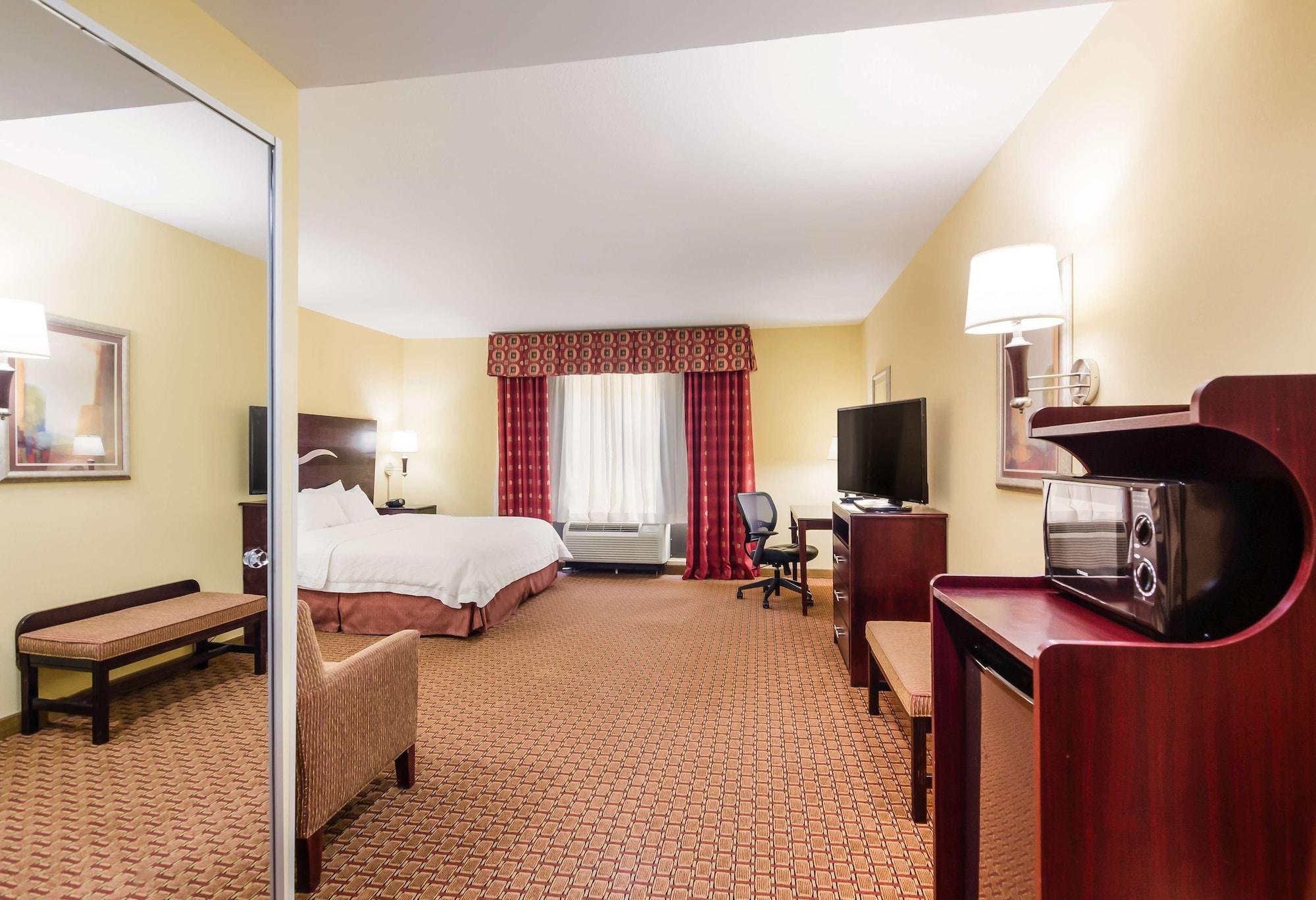 Hampton Inn Galax Bagian luar foto