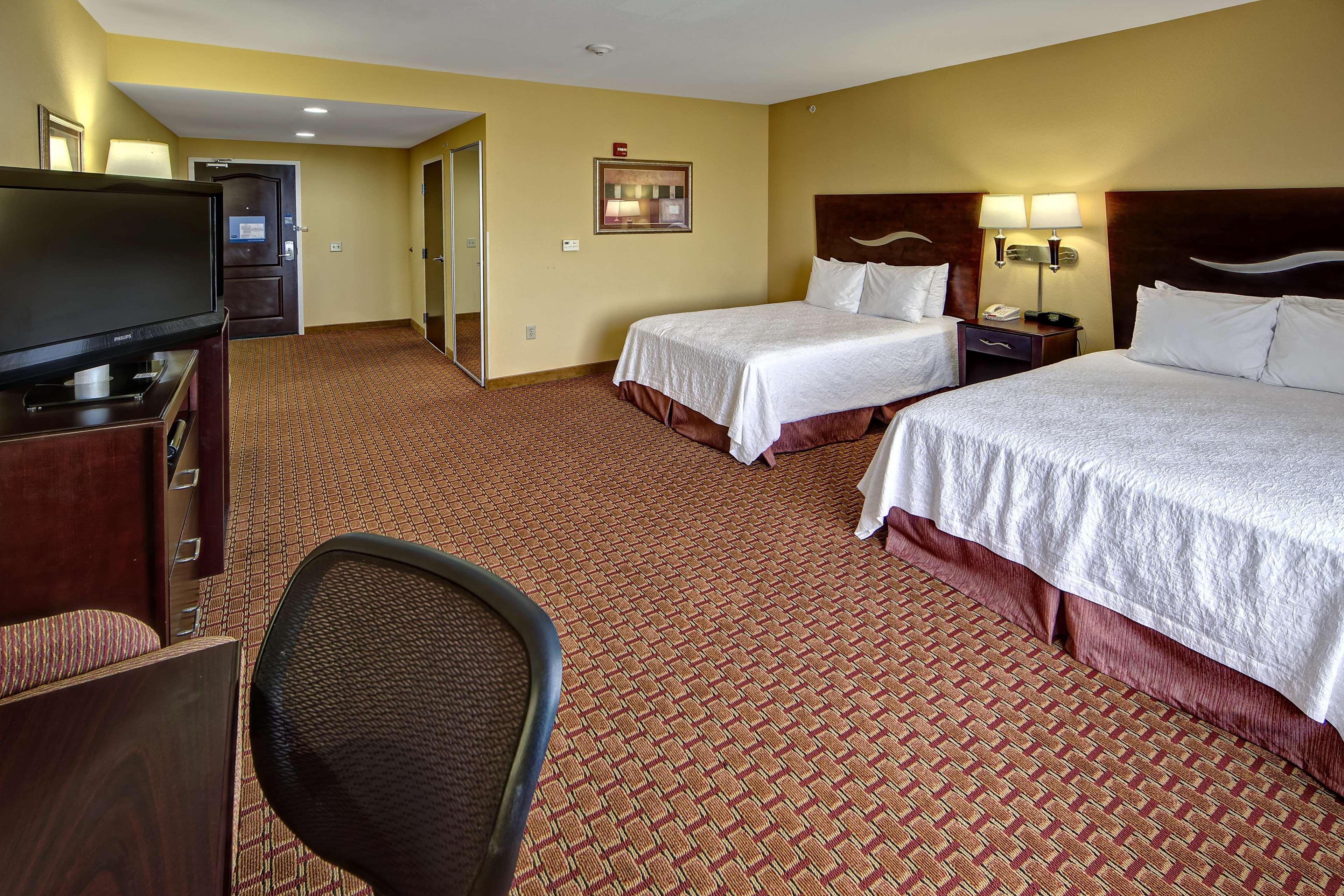 Hampton Inn Galax Bagian luar foto