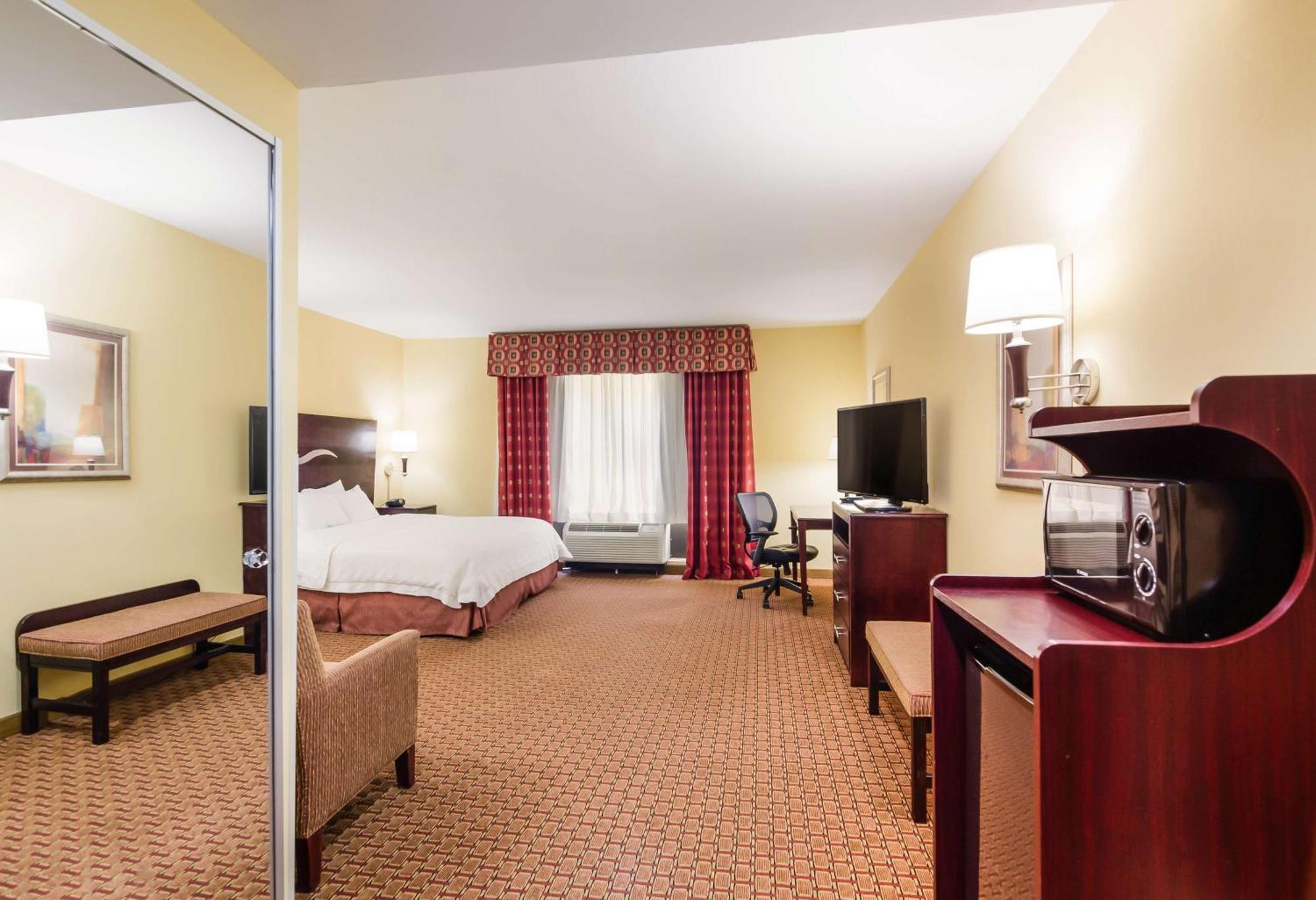 Hampton Inn Galax Bagian luar foto